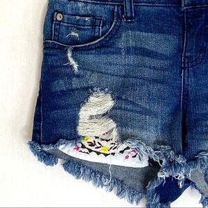 HARPER Exposed Needlepoint Pocket Denim SHORTS Cutoffs 25” Waist Distressed Cute